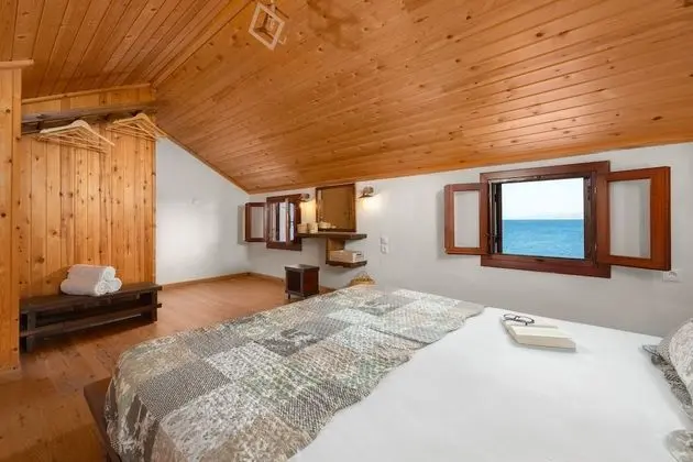 House, 3 Bedrooms, Sea View