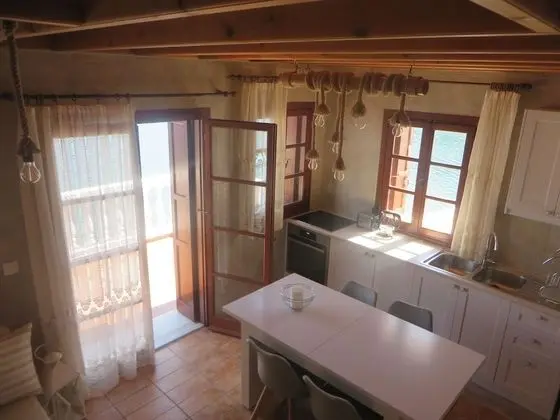 House, 3 Bedrooms, Sea View