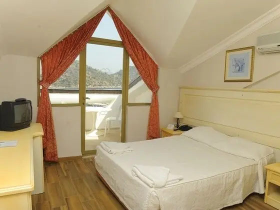 1 Çift ​​kişilik Yatak Land View
