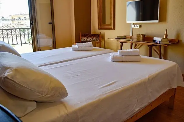 Comfort Tek Büyük Yataklı Oda