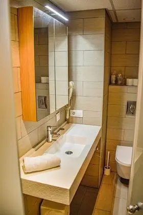 Comfort Tek Büyük Yataklı Oda