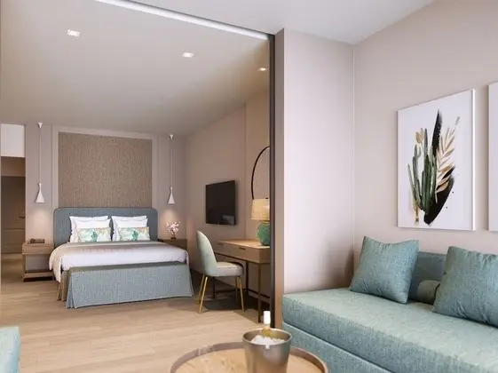 Superior Family Room Private Garden, Sea View