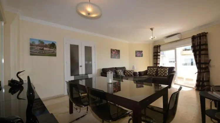 Apart Daire, 2 Yatak Odası, 2 Banyolu, Okyanus Manzaralı