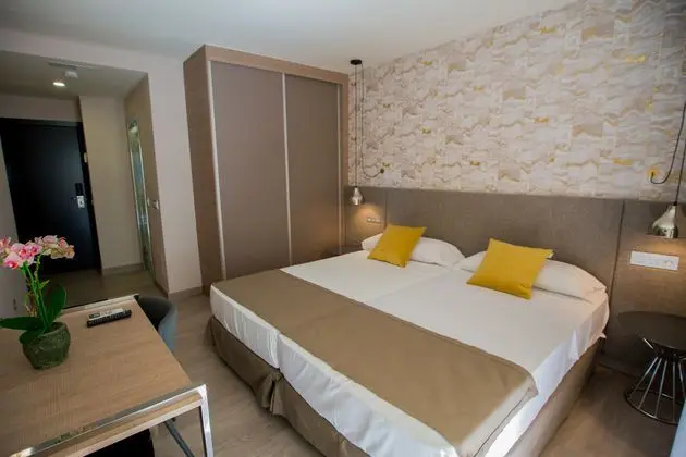 1 Çift Kişilik Veya 2 Tek Kişilik Yatak With Balcony