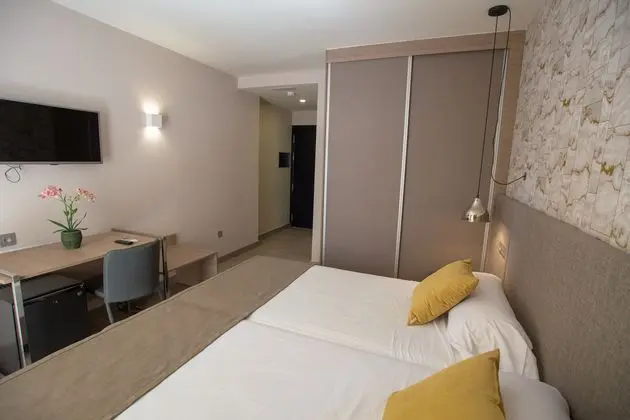 1 Çift Kişilik Veya 2 Tek Kişilik Yatak With Balcony