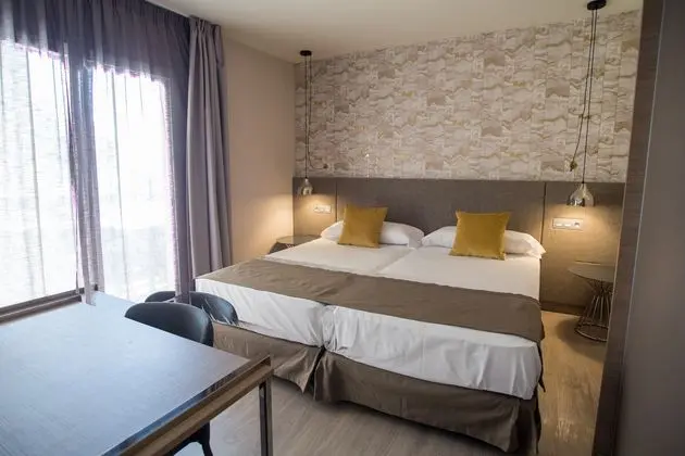 Çift Kişilik Tek Kişi Kullanım With Balcony