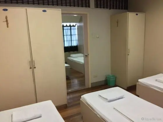Ortak Ranzalı Oda, 1 Tek Kişilik Yatak, Ortak Banyo (3 Adults)