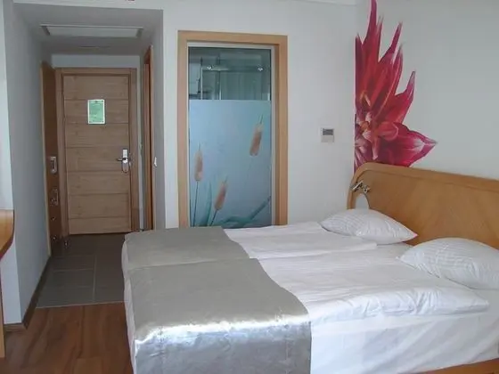 Çift Kişilik Tek Kişi Kullanım Land View