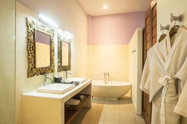 Three Bedroom Pool Suite