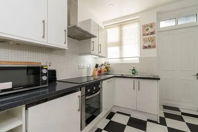 Superior Apart Daire, Banyolu/Duşlu (in Marble arch )