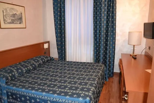 Economy Üç Kişilik Oda