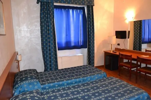 Economy Üç Kişilik Oda