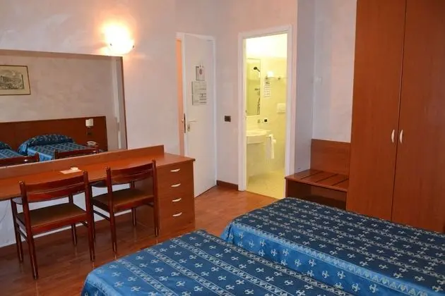 Economy Üç Kişilik Oda