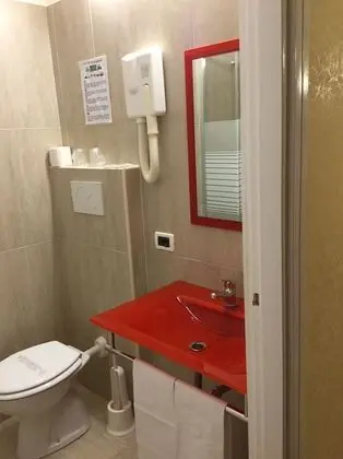 Standard Üç Kişilik Oda