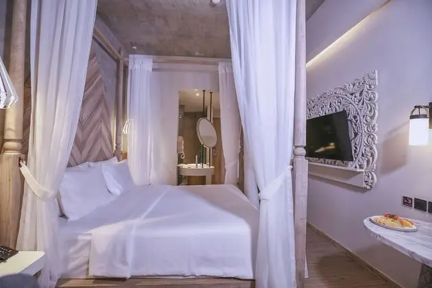 Deluxe Tek Büyük Yataklı Oda (Chamber Room Hot Deal)
