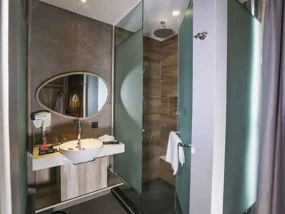 Deluxe Tek Büyük Yataklı Oda (Chamber Room Hot Deal)