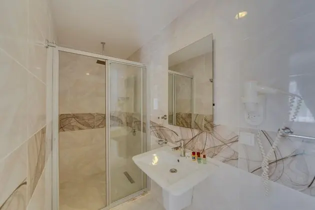 https://images.etstur.com/files/images/hotelImages/TR/50800/l/Marcan-Beach-Oda-384146.jpg
