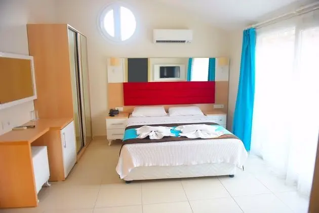 https://imagessl.etstur.com/files/images/hotelImages/TR/50800/l/Marcan-Beach-Oda-279688.jpg