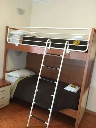 Üç Kişilik Oda, Ortak Banyo