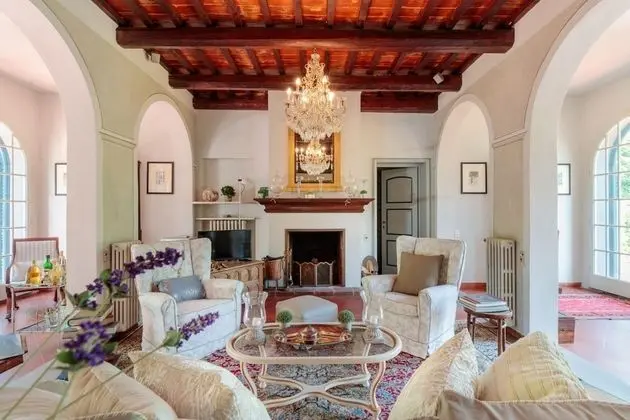 Villa, Sigara İçilebilir