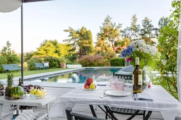 Villa, Sigara İçilebilir