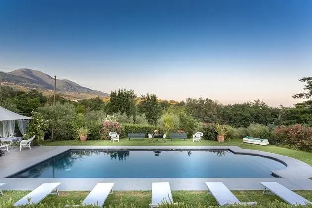 Villa, Sigara İçilebilir