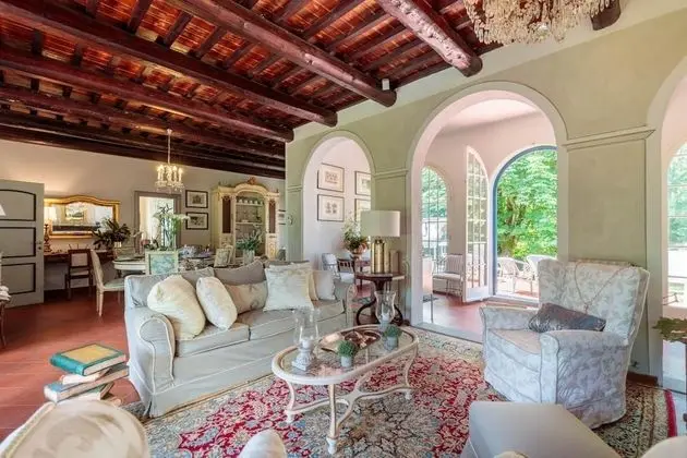 Villa, Sigara İçilebilir