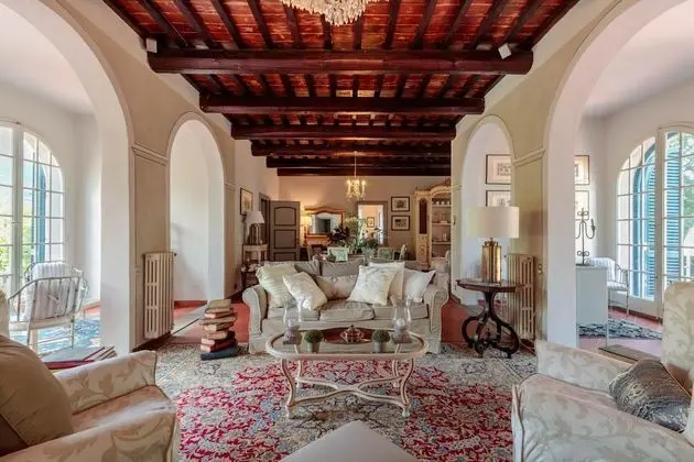 Villa, Sigara İçilebilir