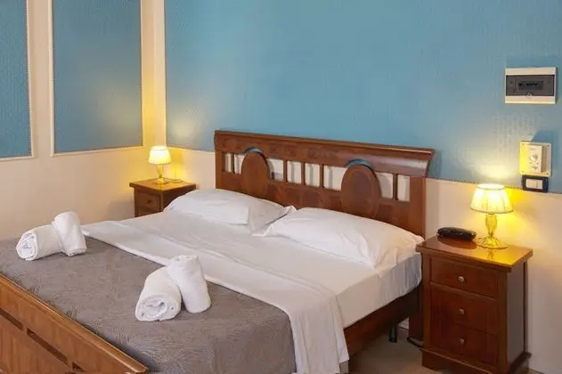 Deluxe Oda, 1 Büyük (Queen) Boy Yatak, Banyolu/Duşlu, Bahçe Manzaralı