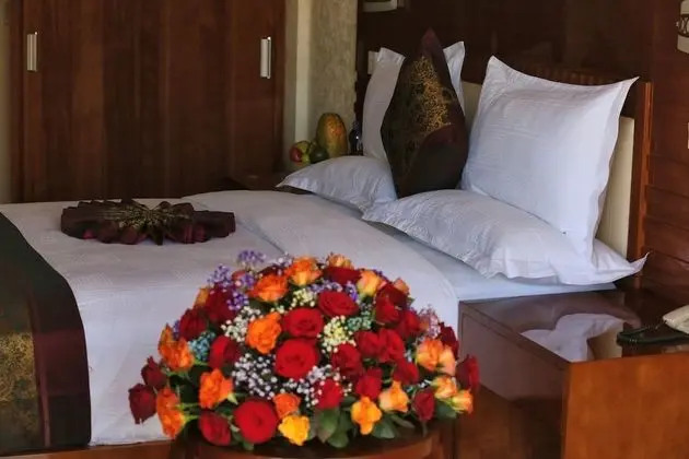 Deluxe Tek Büyük Yataklı Oda, 1 Büyük (Queen) Boy Yatak, Sigara İçilmez, Şehir Manzaralı