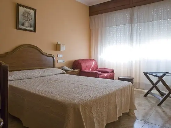 Tek Büyük veya İki Ayrı Yataklı Oda