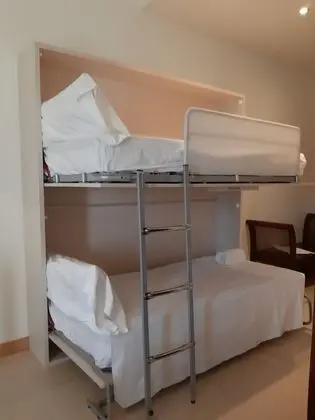 Family Dört Kişilik Oda