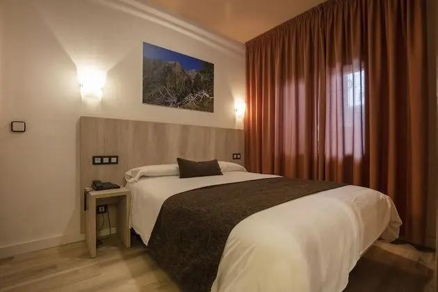Economy Üç Kişilik Oda