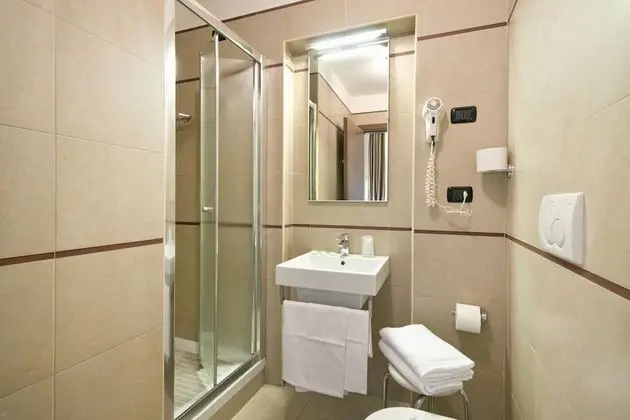 Standard Üç Kişilik Oda