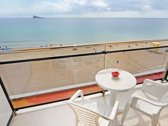 1 Çift Kişilik Veya 2 Tek Kişilik Yatak Sea View
