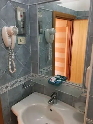 Tek Büyük Yataklı Oda, Balkon, Deniz Manzaralı