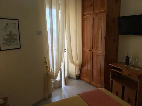 Tek Büyük Yataklı Oda, Balkon, Şehir Manzaralı
