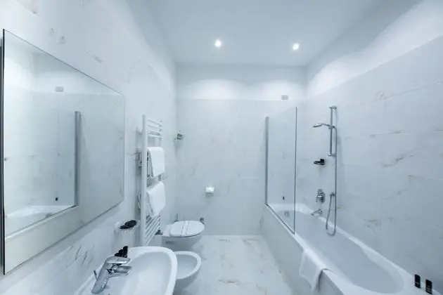 Luxury Tek Büyük veya İki Ayrı Yataklı Oda, Kanal Manzaralı