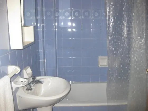 Ortak Ranzalı Oda, Karma Ranzalı Oda, Ortak Banyo