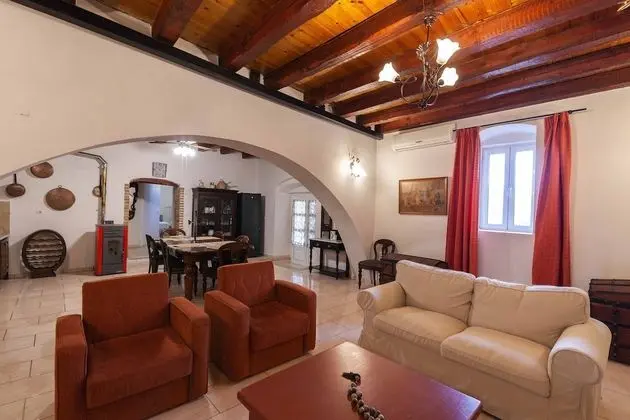 Family Kır Evi