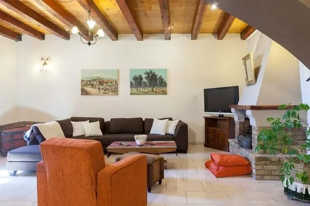 Family Kır Evi