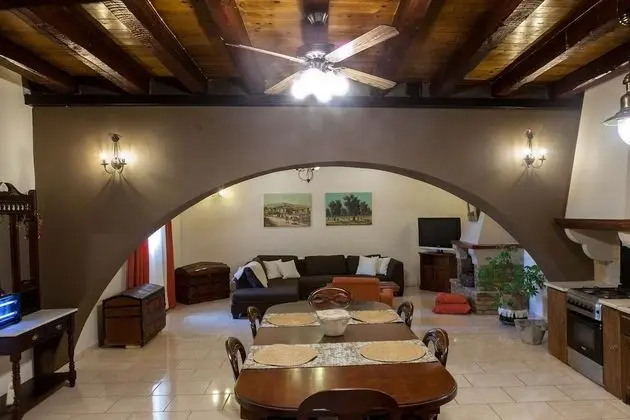 Family Kır Evi