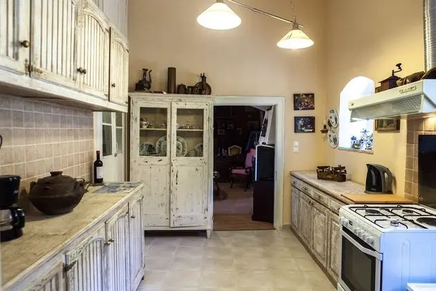 Traditional Kır Evi