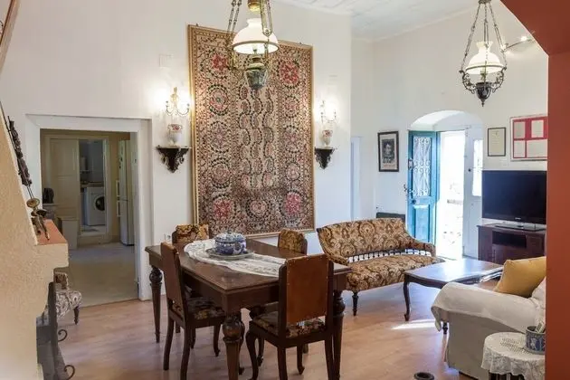 Traditional Kır Evi