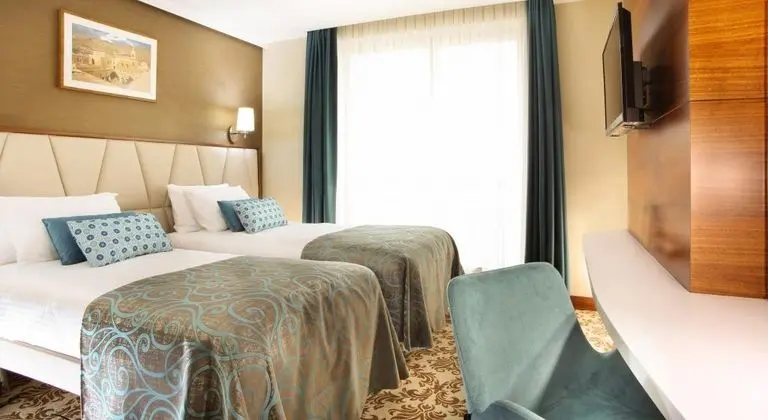 Standart Oda, Şehir Manzaralı