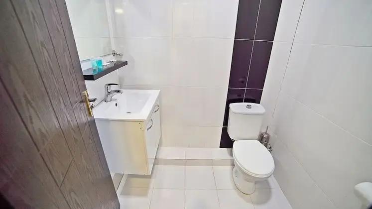 Junior Süit, 1 En Büyük (King) Boy Yatak ve Çekyat