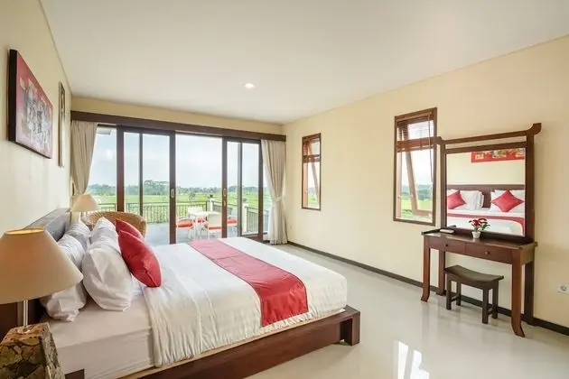 3 Bedrooms Villa with Pool View