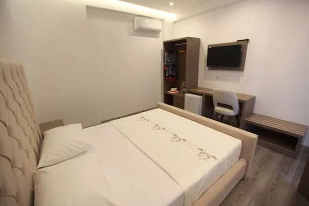 Tek Büyük Yataklı Oda