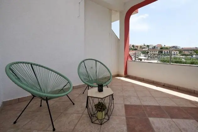 Apart Daire (Mare - 30 m from pebble beach - A5(8))