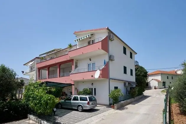 Apart Daire (Mare - 30 m from pebble beach - A5(8))